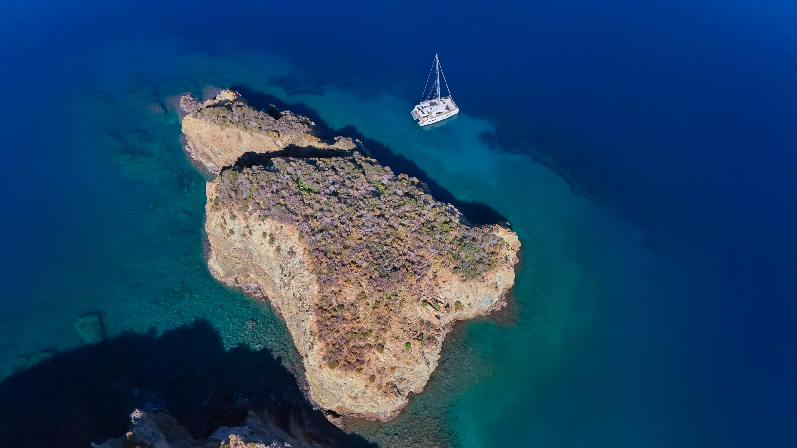 Kizil Island (Red Island)